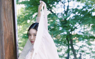 힙하다는게 이런건가 싶은 청하 한복컨셉