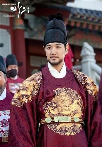 조선 왕실에서 직계 자손이 귀해진 원인이 된 두 왕