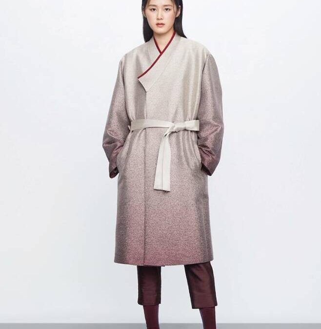이게 한복이라고?! 문체부가 열일해서 만들었다는 K-공무원들의 NEW 근무복