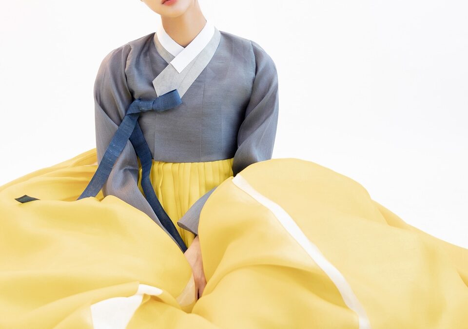 미스트롯 황우림, 봄처럼 화사하고 단아한 얼굴의 한복화보 선보여