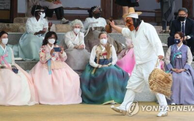 주한대사부인회, 경북서 한복·한식 등 전통문화체험