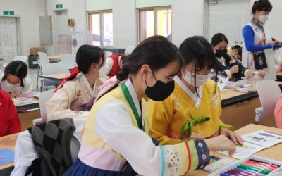 의성 탑리여중, 한복문화교육 체험 실시