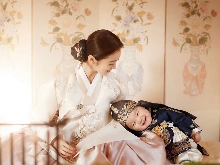 ‘신민철♥’ 우혜림, 한옥+한복 子 돌잔치 공개 “전통적인 느낌 하고 싶었다”