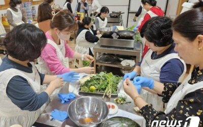 “사찰음식 만들어요”…옥천전통문화체험관 탐미여행 인기