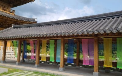 사명대사공원, 한복입고 포토존에서 사진 찍어요